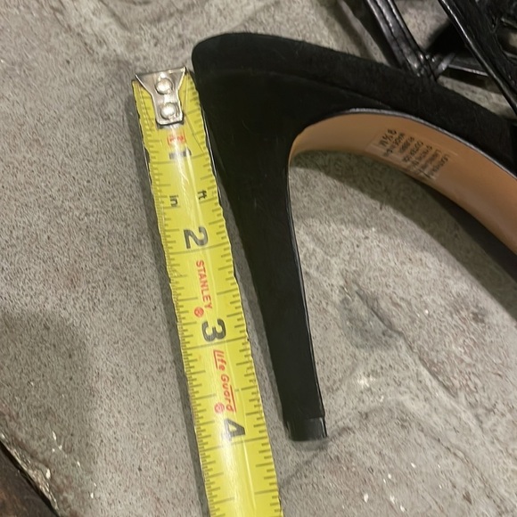 Banana Republic Bev Cutout Black Heel Sandals - Picture 9 of 9